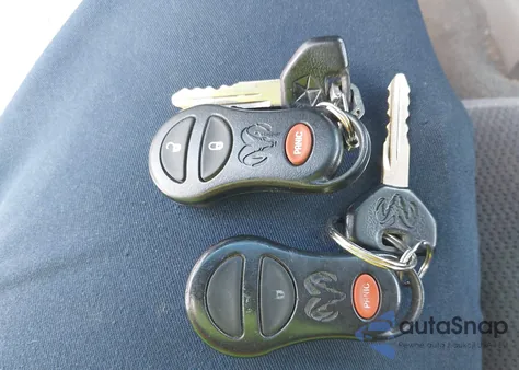 2000 Dodge Dakota Slt/Sport z USA, uszkodzony, nr VIN 1B7GG22X9YS744843